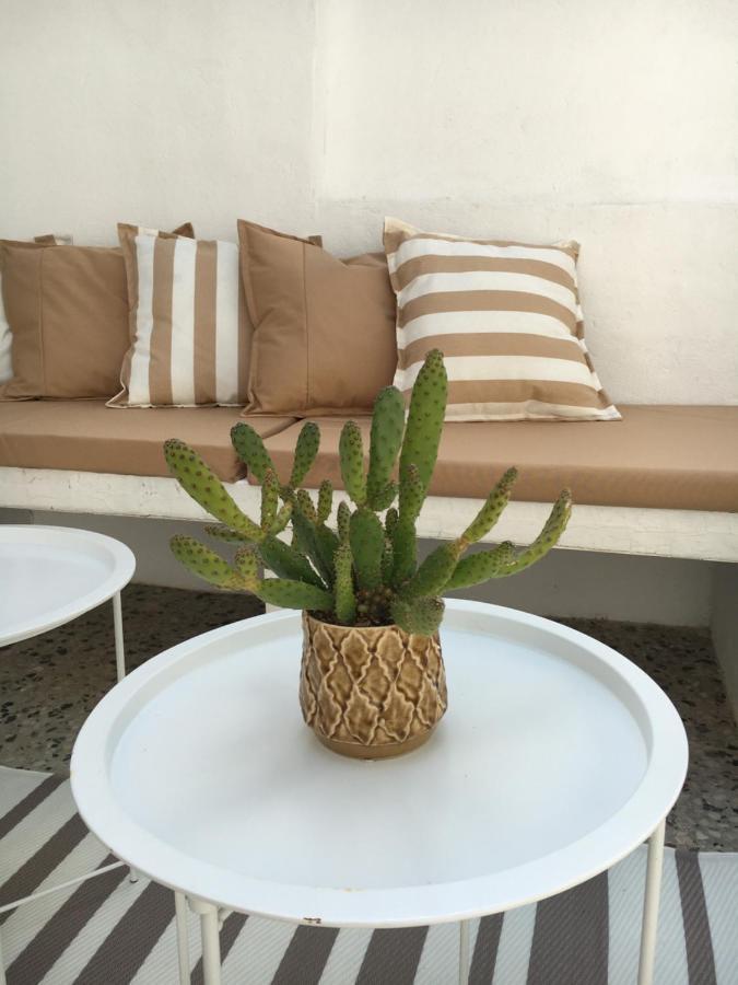 شقة Cozy House With Backyard At Iraklio Attikis أثينا المظهر الخارجي الصورة